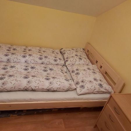 Chata Adrian Slovak Paradise Spišské Tomášovce Стая снимка